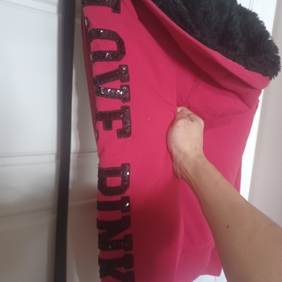 Sweater - Picture 2 of 4